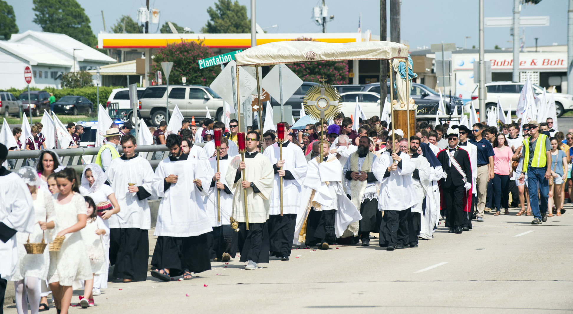 ACA.eucharisticprocession059.081618